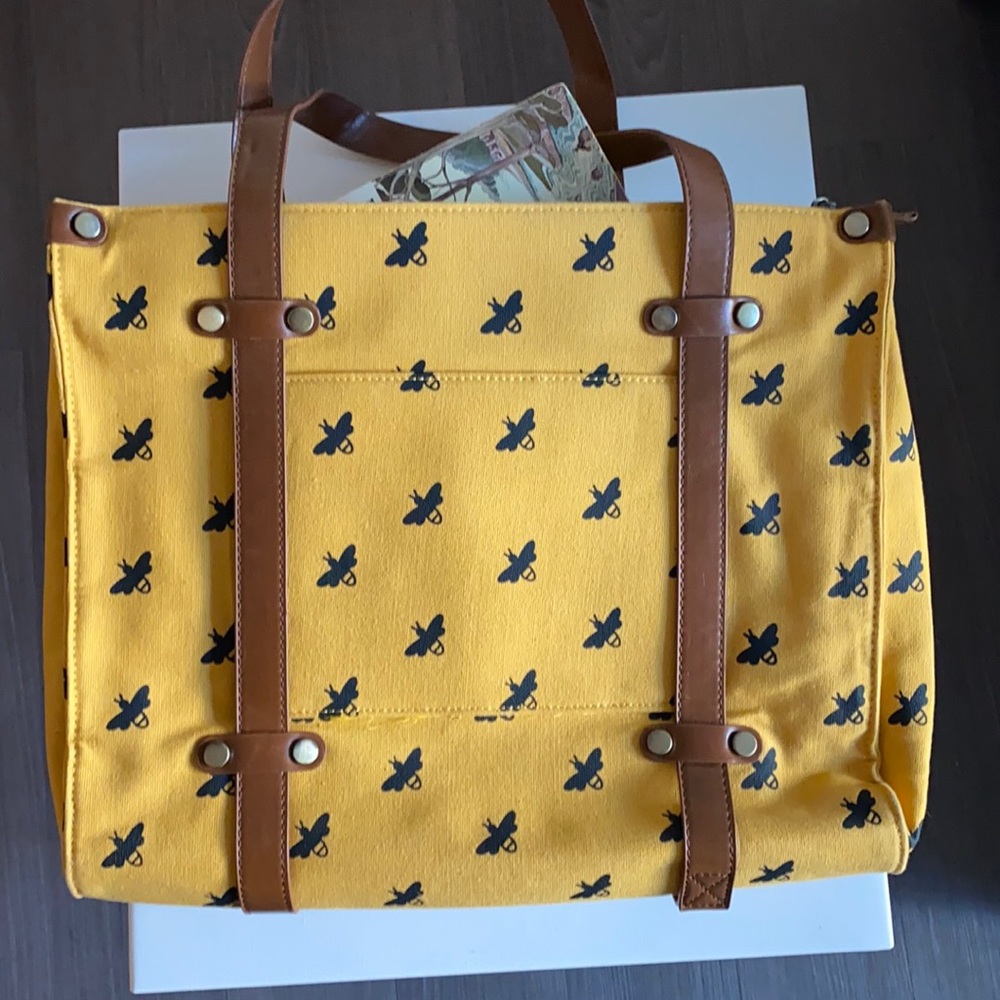 ModCloth camp director tote in new print